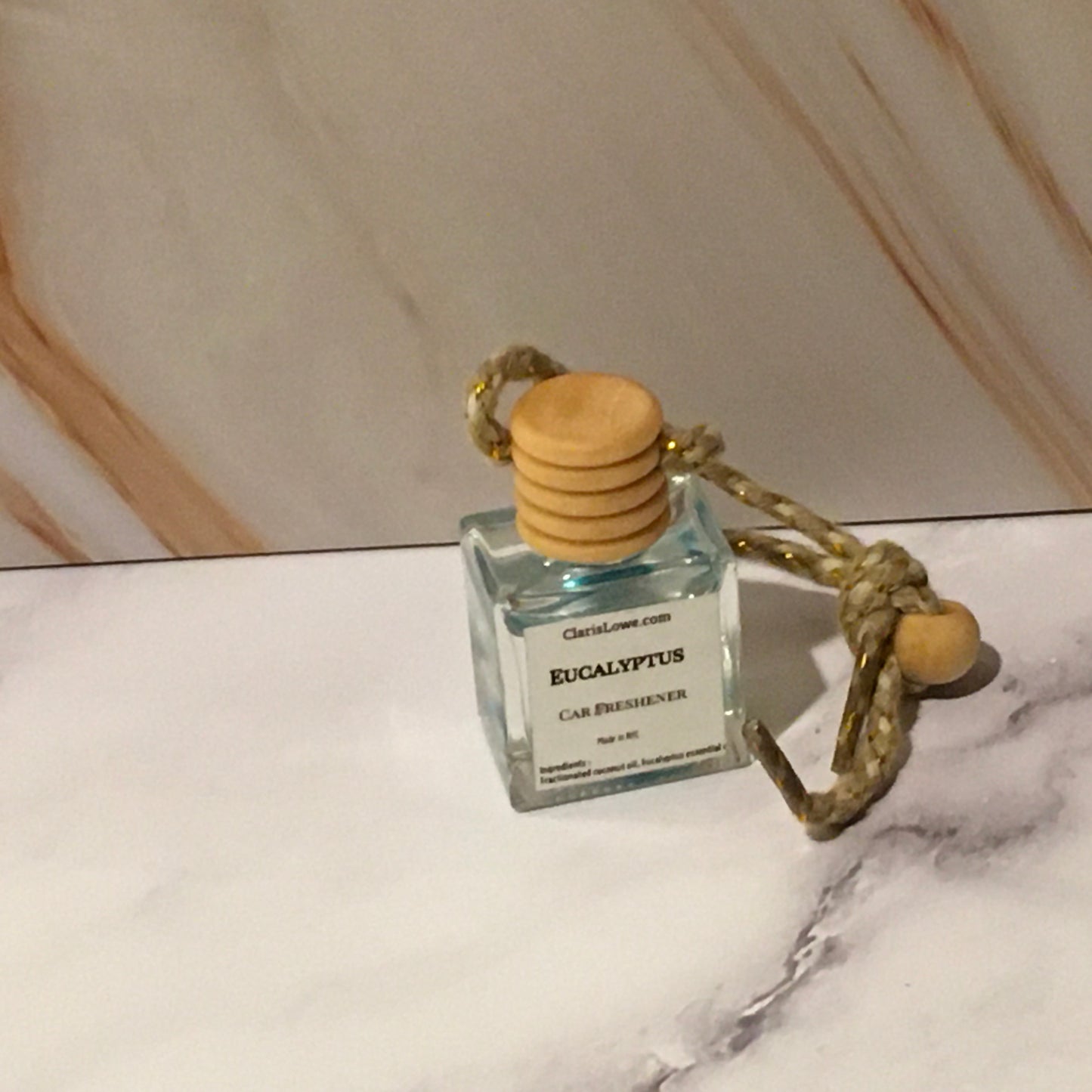 Car Aromatherapy Pendant - Essential oils