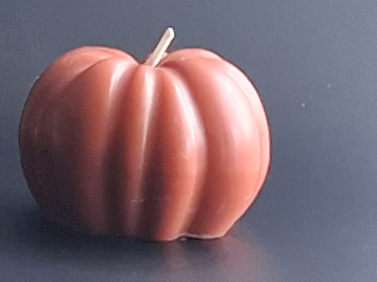 Candle ~ Pumpkin shaped