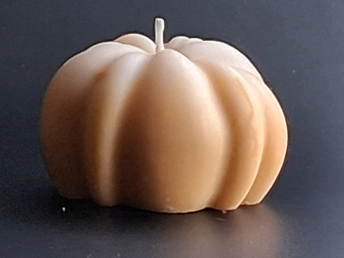Candle ~ Pumpkin shaped