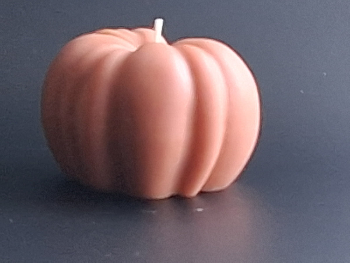 Candle ~ Pumpkin shaped