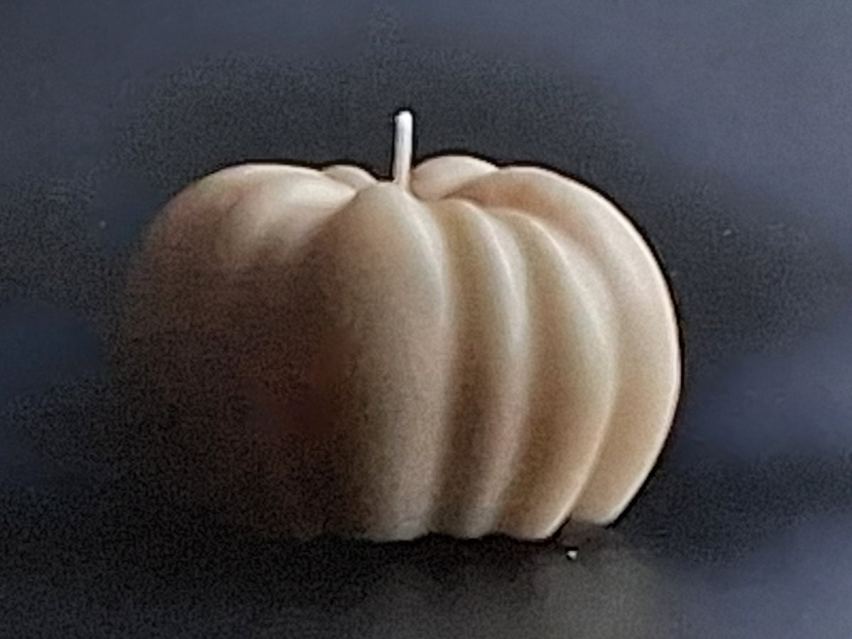 Candle ~ Pumpkin shaped